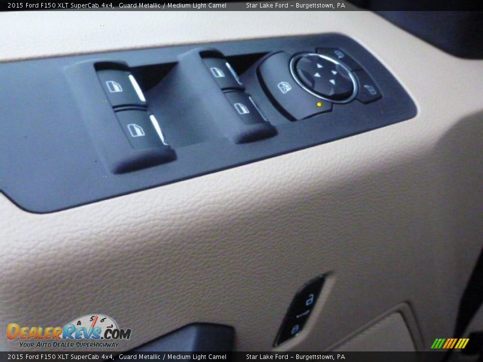 Controls of 2015 Ford F150 XLT SuperCab 4x4 Photo #13