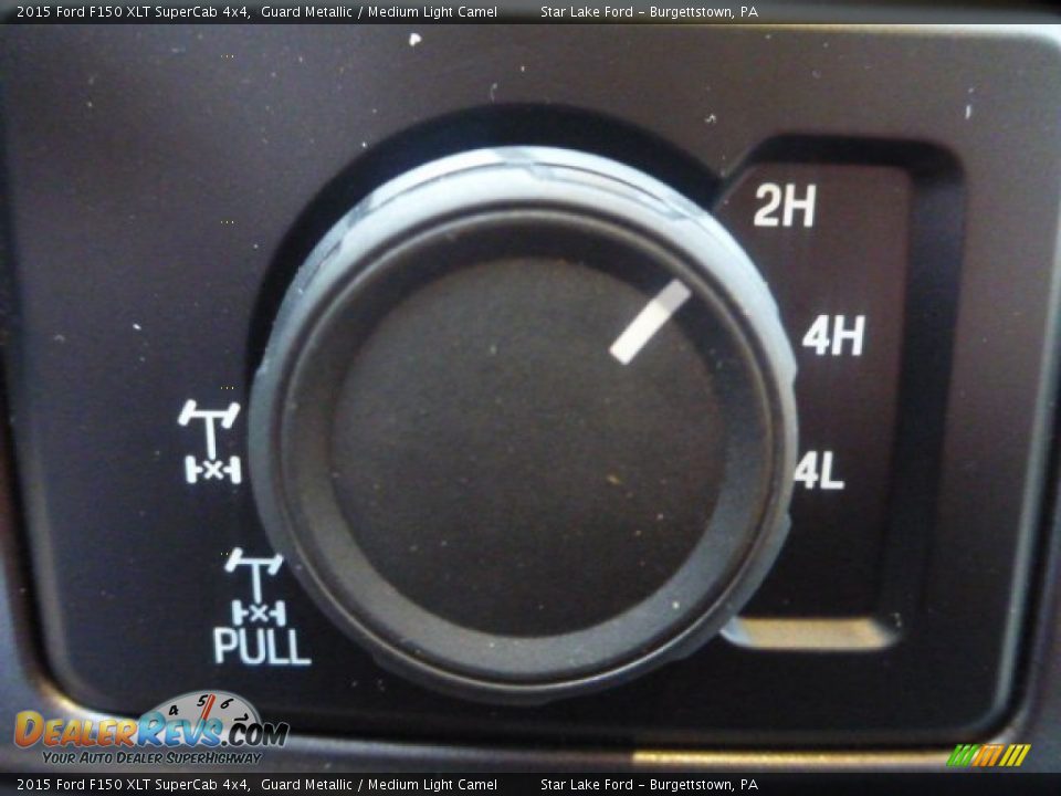 Controls of 2015 Ford F150 XLT SuperCab 4x4 Photo #17