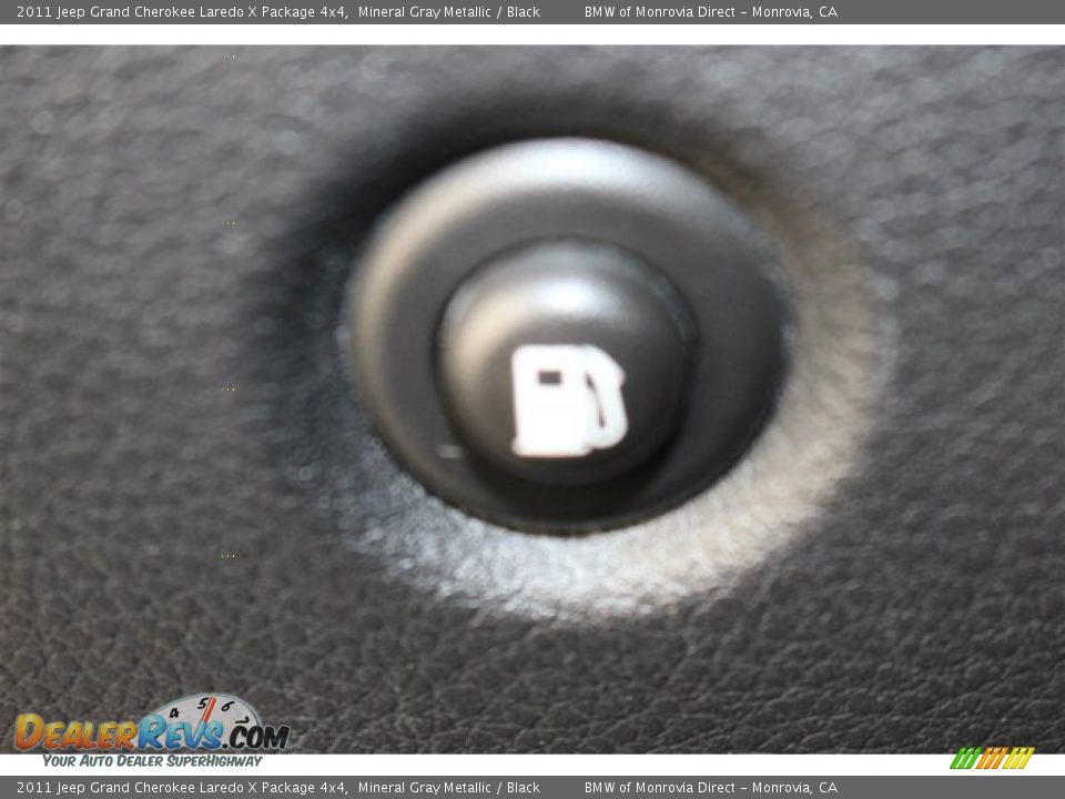 2011 Jeep Grand Cherokee Laredo X Package 4x4 Mineral Gray Metallic / Black Photo #18