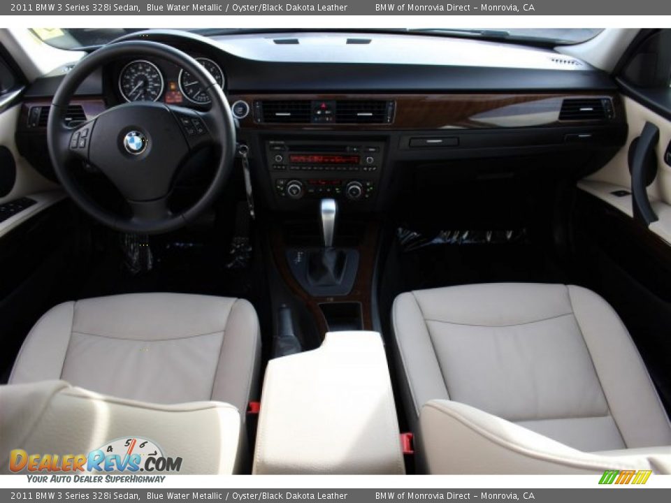 2011 BMW 3 Series 328i Sedan Blue Water Metallic / Oyster/Black Dakota Leather Photo #11