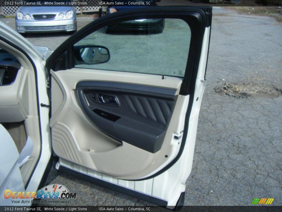 2012 Ford Taurus SE White Suede / Light Stone Photo #13