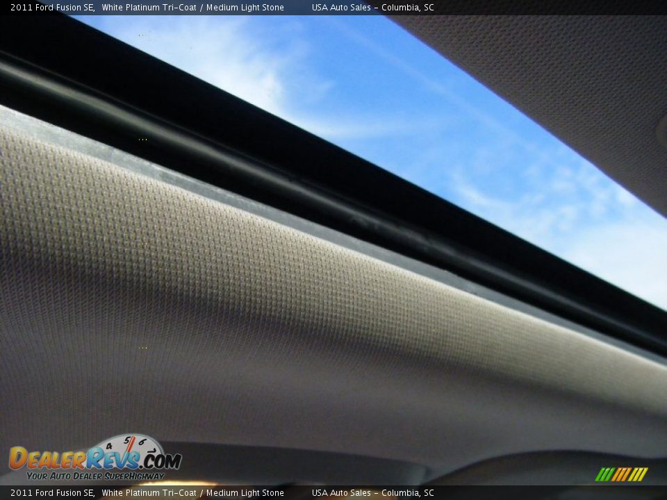 2011 Ford Fusion SE White Platinum Tri-Coat / Medium Light Stone Photo #7