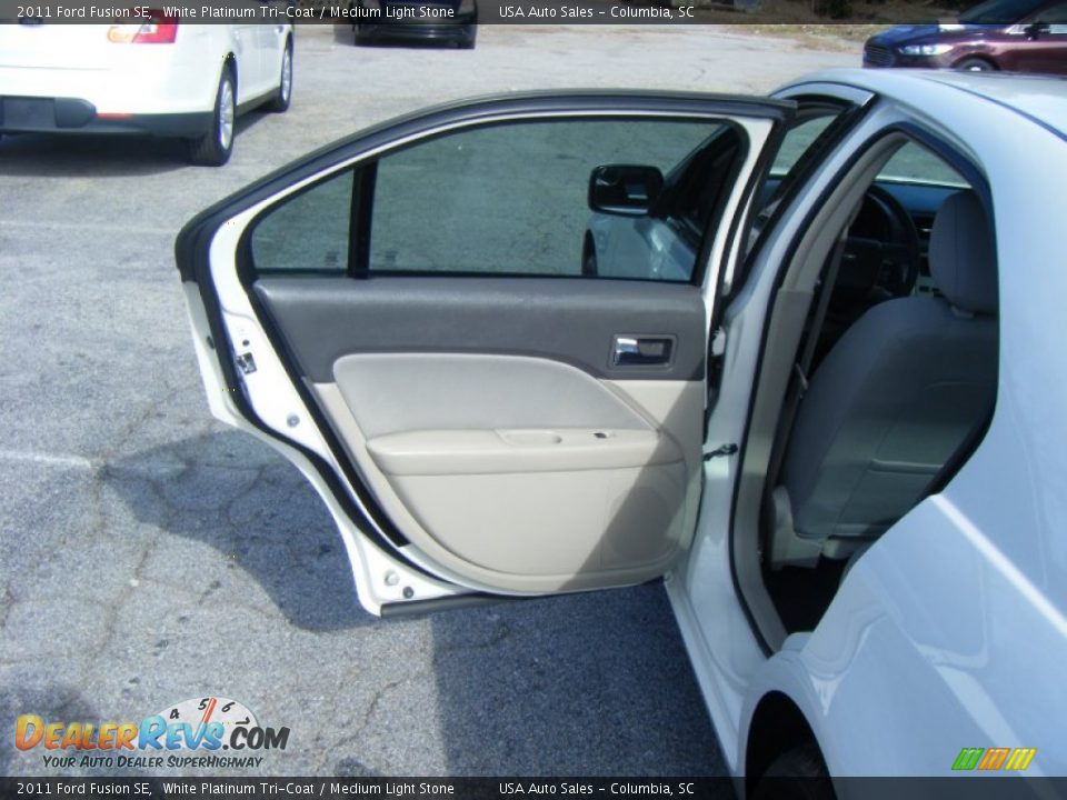 2011 Ford Fusion SE White Platinum Tri-Coat / Medium Light Stone Photo #10