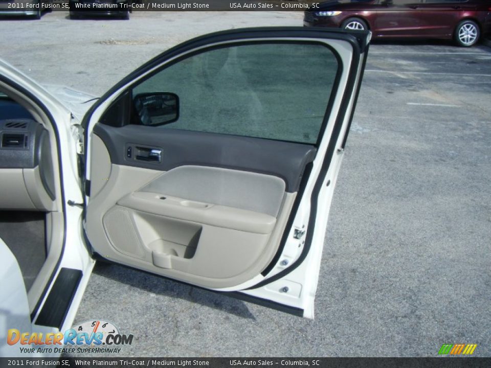 2011 Ford Fusion SE White Platinum Tri-Coat / Medium Light Stone Photo #14