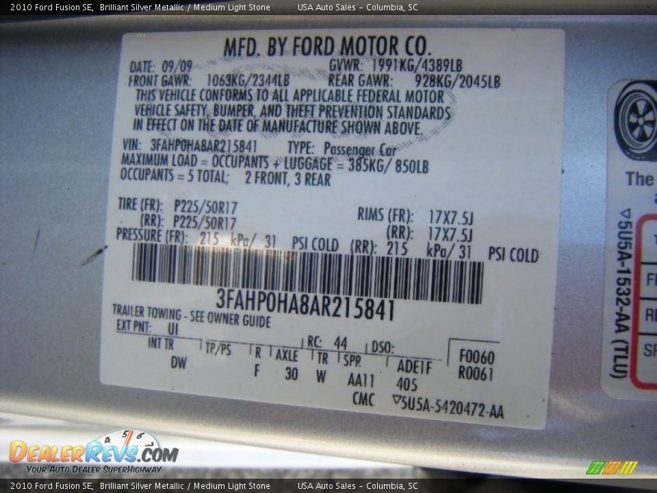 2010 Ford Fusion SE Brilliant Silver Metallic / Medium Light Stone Photo #18
