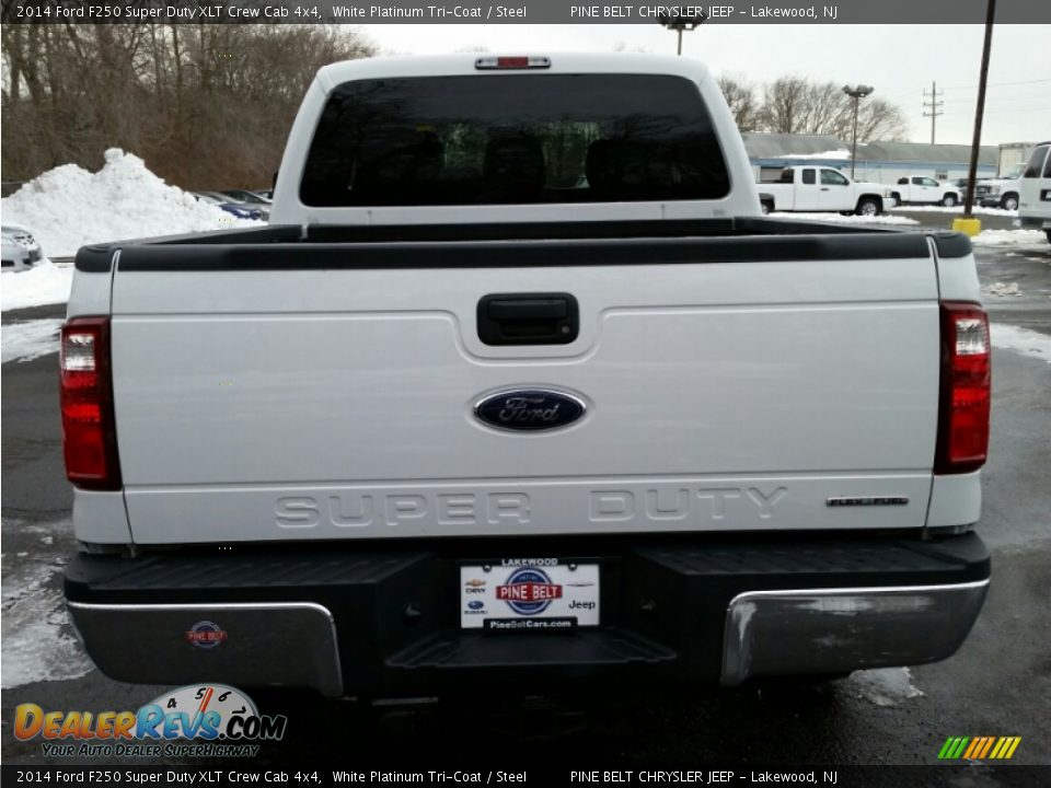 2014 Ford F250 Super Duty XLT Crew Cab 4x4 White Platinum Tri-Coat / Steel Photo #8
