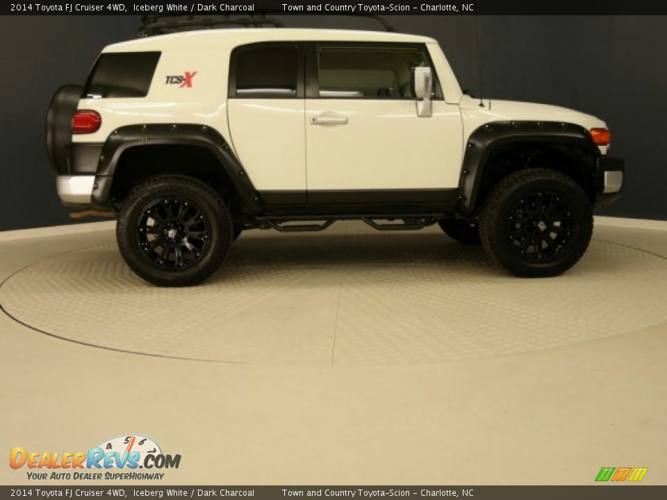 2014 Toyota FJ Cruiser 4WD Iceberg White / Dark Charcoal Photo #1