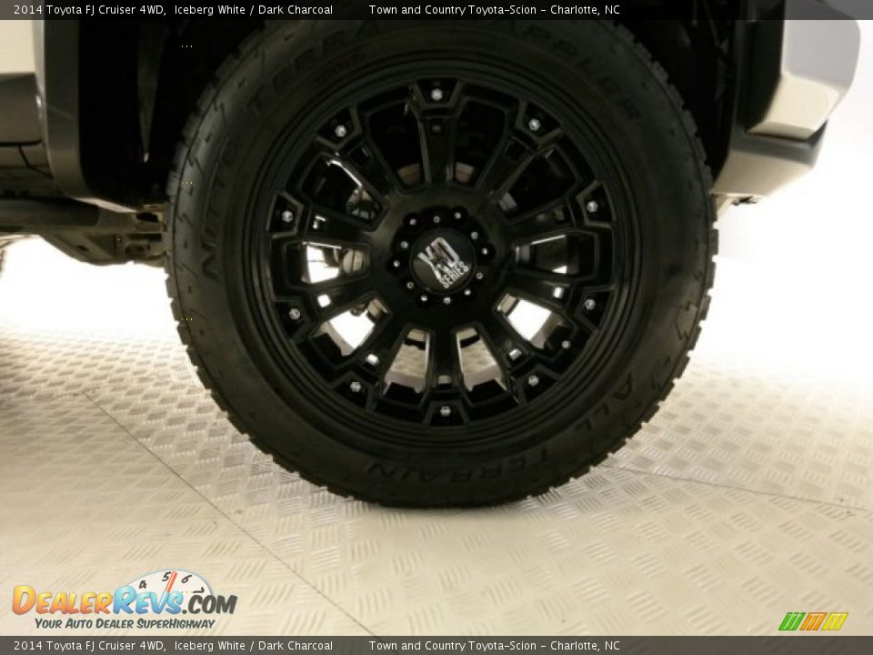 2014 Toyota FJ Cruiser 4WD Iceberg White / Dark Charcoal Photo #3