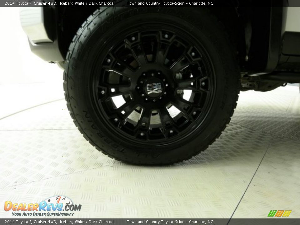 2014 Toyota FJ Cruiser 4WD Iceberg White / Dark Charcoal Photo #11