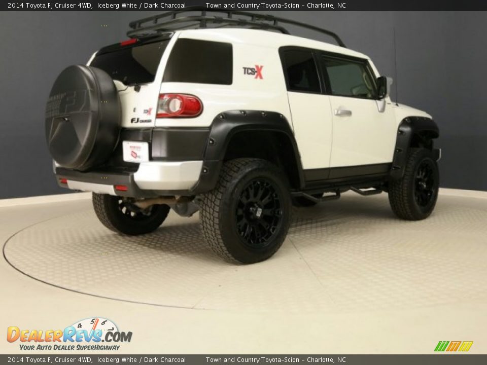 2014 Toyota FJ Cruiser 4WD Iceberg White / Dark Charcoal Photo #15