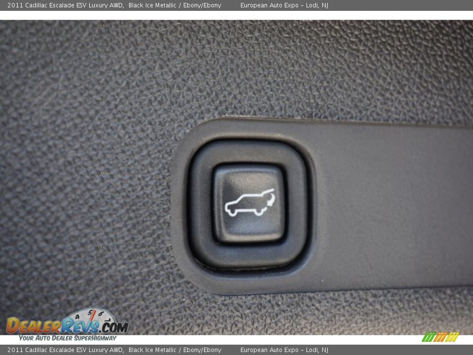 2011 Cadillac Escalade ESV Luxury AWD Black Ice Metallic / Ebony/Ebony Photo #21