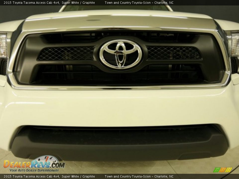 2015 Toyota Tacoma Access Cab 4x4 Super White / Graphite Photo #6