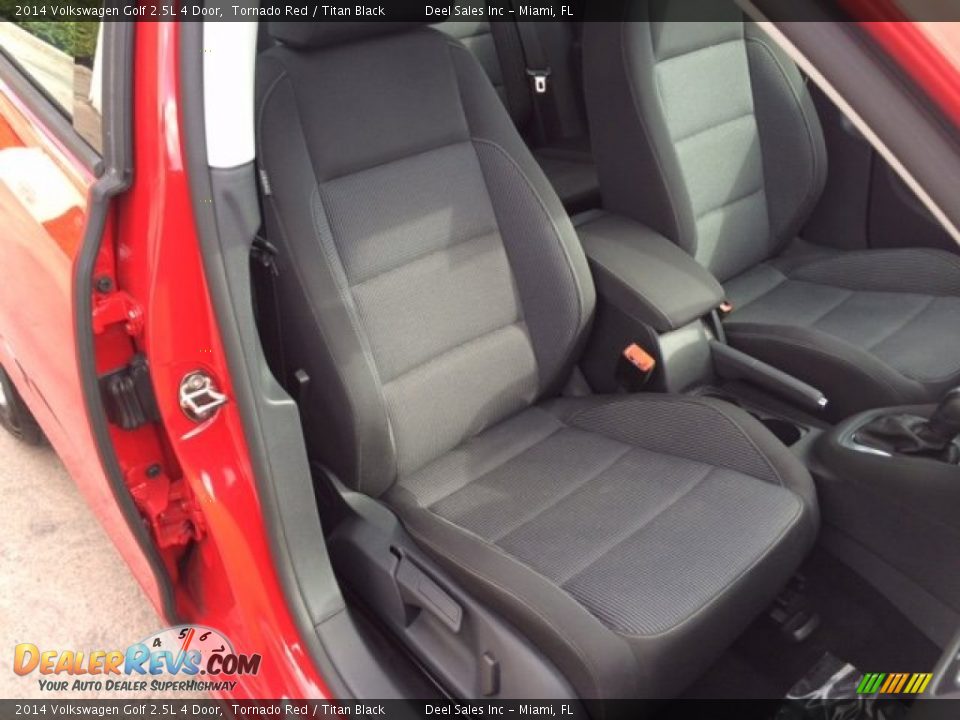 2014 Volkswagen Golf 2.5L 4 Door Tornado Red / Titan Black Photo #10