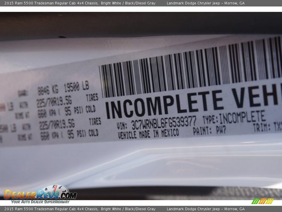 2015 Ram 5500 Tradesman Regular Cab 4x4 Chassis Bright White / Black/Diesel Gray Photo #9