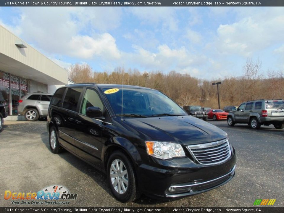 2014 Chrysler Town & Country Touring Brilliant Black Crystal Pearl / Black/Light Graystone Photo #1