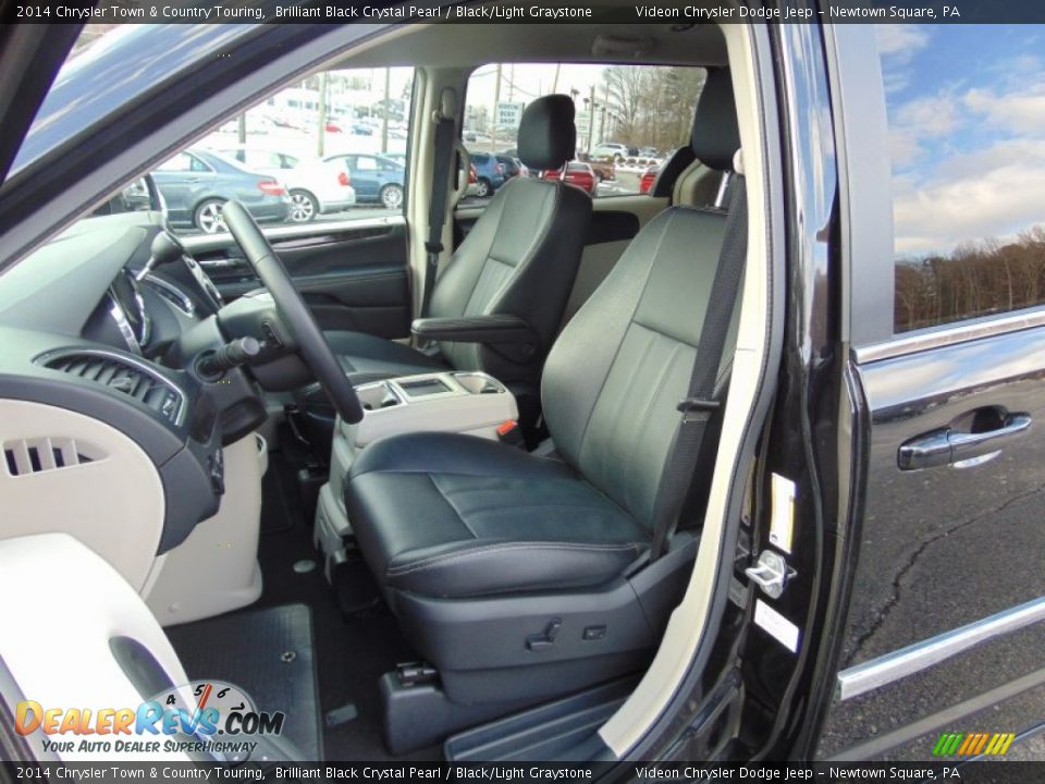 2014 Chrysler Town & Country Touring Brilliant Black Crystal Pearl / Black/Light Graystone Photo #15