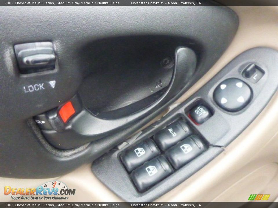 2003 Chevrolet Malibu Sedan Medium Gray Metallic / Neutral Beige Photo #11