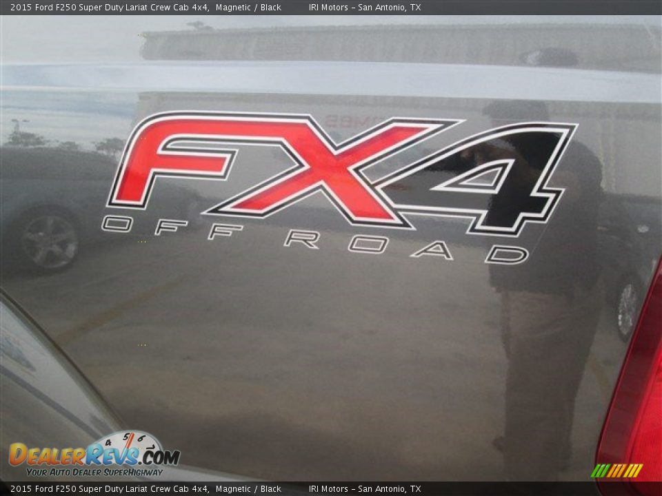 2015 Ford F250 Super Duty Lariat Crew Cab 4x4 Magnetic / Black Photo #14