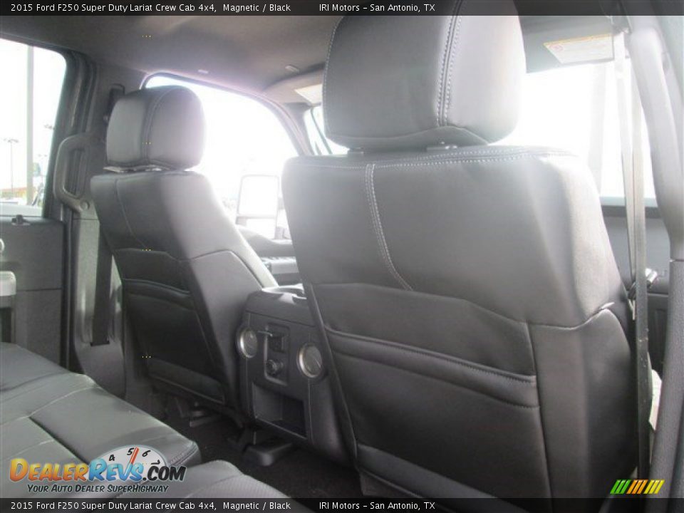 2015 Ford F250 Super Duty Lariat Crew Cab 4x4 Magnetic / Black Photo #20