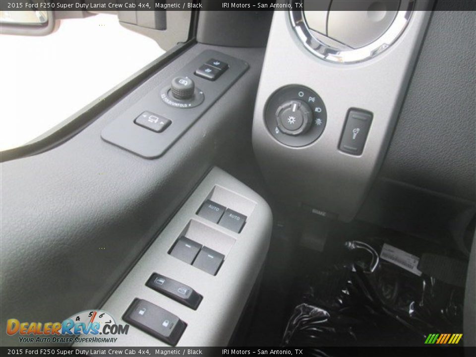 2015 Ford F250 Super Duty Lariat Crew Cab 4x4 Magnetic / Black Photo #26