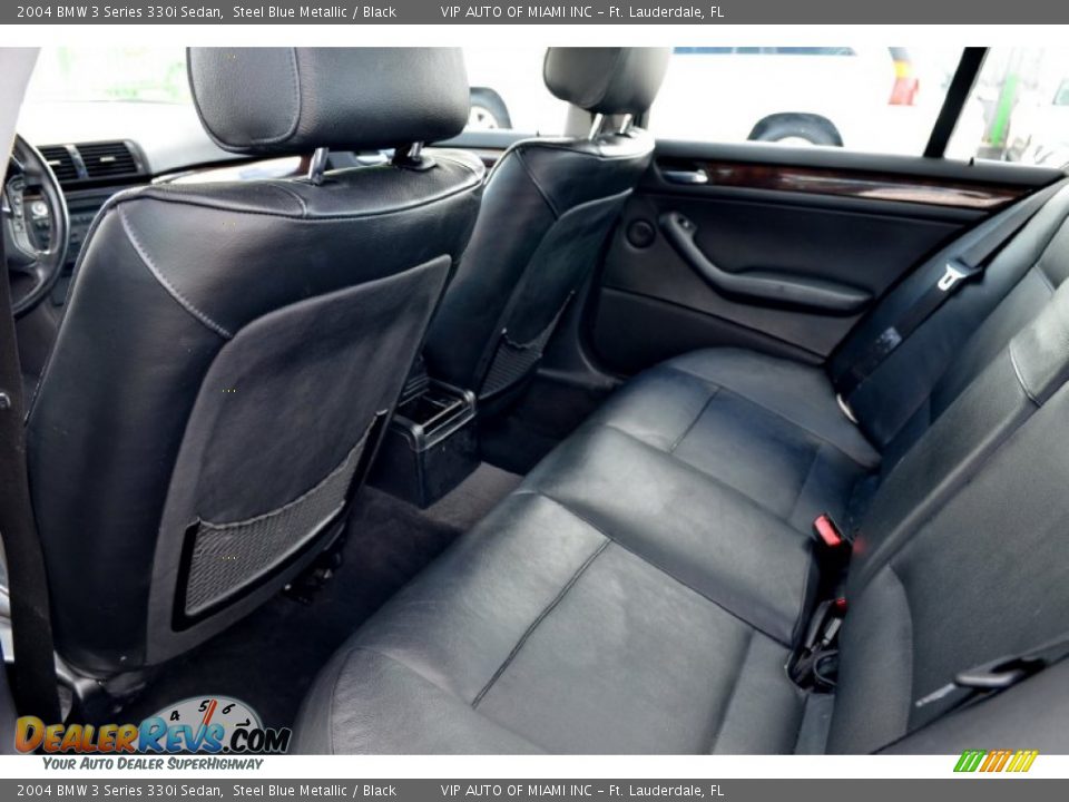 Rear Seat of 2004 BMW 3 Series 330i Sedan Photo #10
