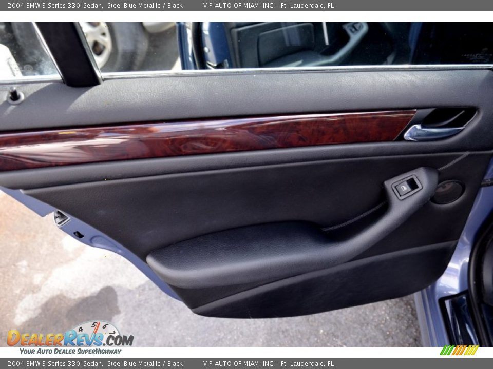 Door Panel of 2004 BMW 3 Series 330i Sedan Photo #14