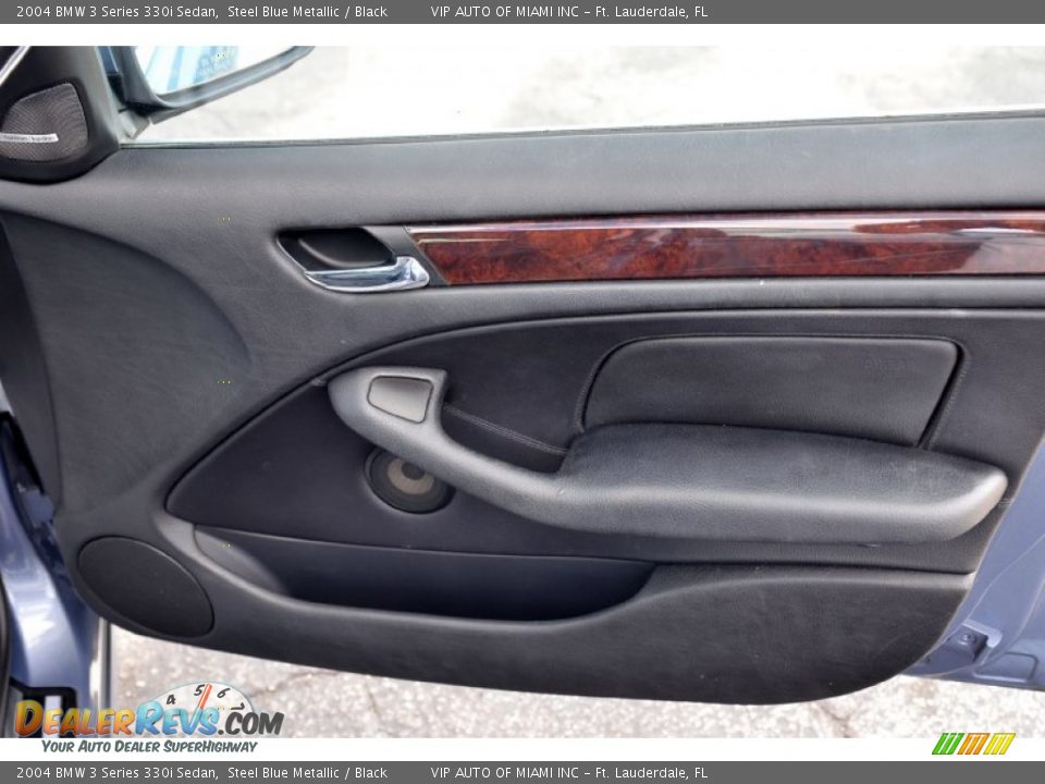 Door Panel of 2004 BMW 3 Series 330i Sedan Photo #21