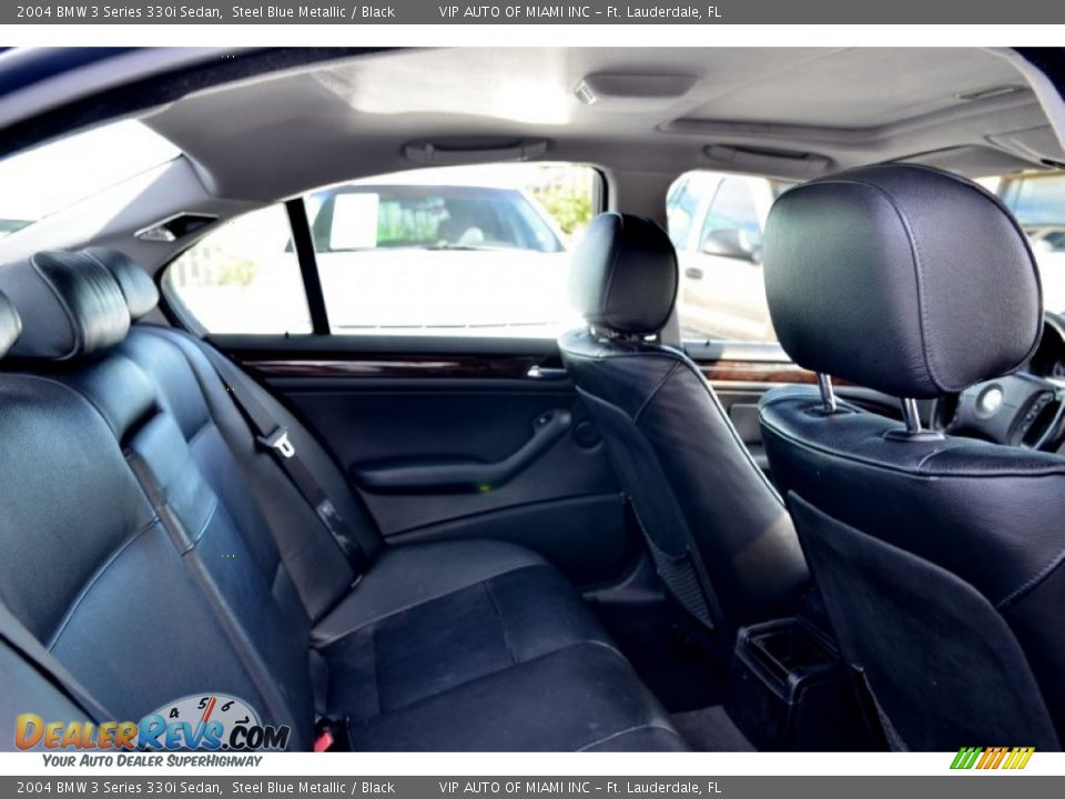 2004 BMW 3 Series 330i Sedan Steel Blue Metallic / Black Photo #24