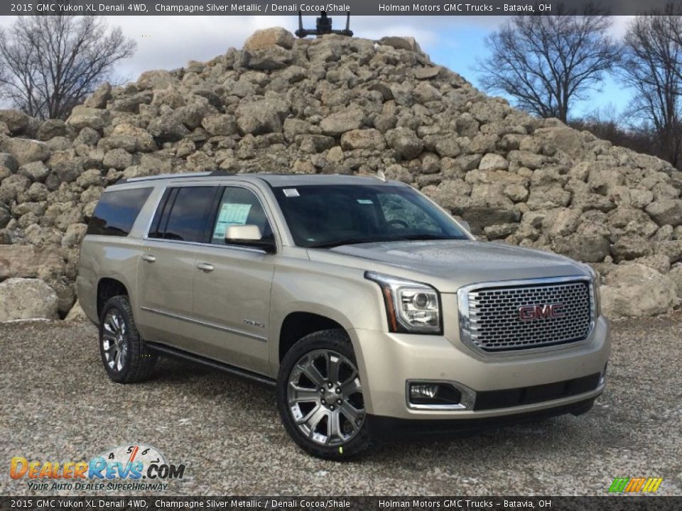 2015 GMC Yukon XL Denali 4WD Champagne Silver Metallic / Denali Cocoa/Shale Photo #1