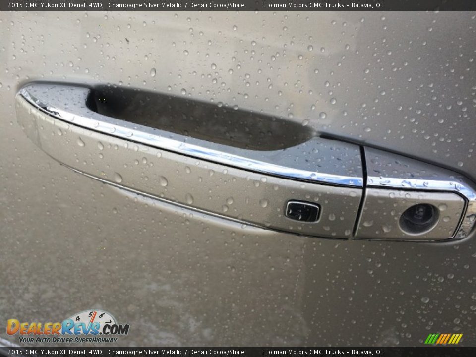2015 GMC Yukon XL Denali 4WD Champagne Silver Metallic / Denali Cocoa/Shale Photo #4