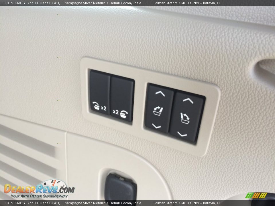 2015 GMC Yukon XL Denali 4WD Champagne Silver Metallic / Denali Cocoa/Shale Photo #32