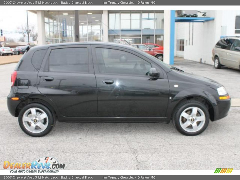 2007 Chevrolet Aveo 5 LS Hatchback Black / Charcoal Black Photo #1