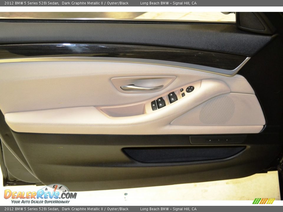 2012 BMW 5 Series 528i Sedan Dark Graphite Metallic II / Oyster/Black Photo #18