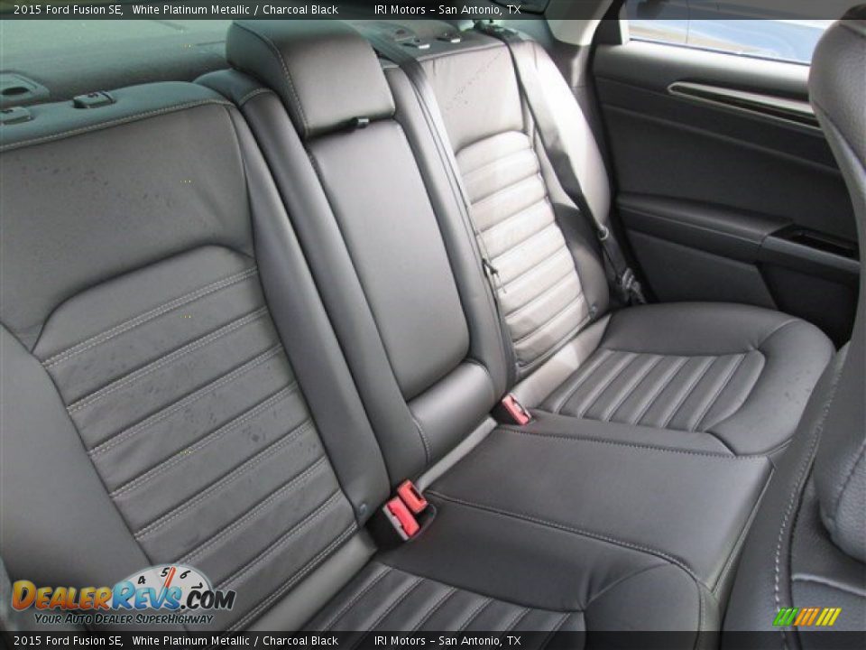 2015 Ford Fusion SE White Platinum Metallic / Charcoal Black Photo #12