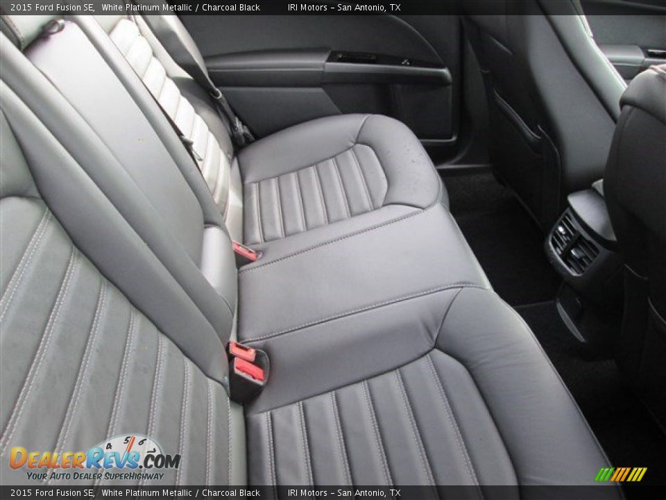2015 Ford Fusion SE White Platinum Metallic / Charcoal Black Photo #13