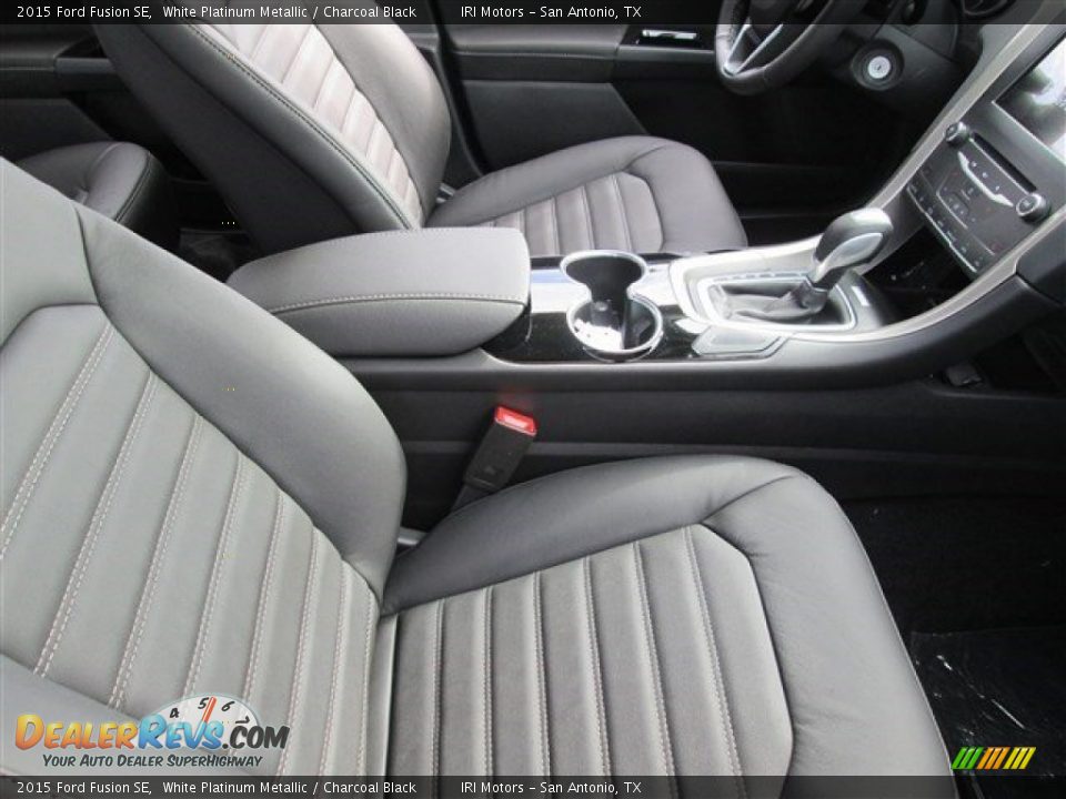 2015 Ford Fusion SE White Platinum Metallic / Charcoal Black Photo #15