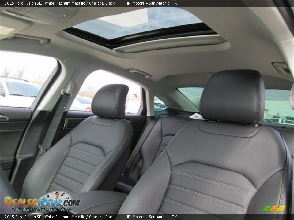 2015 Ford Fusion SE White Platinum Metallic / Charcoal Black Photo #23