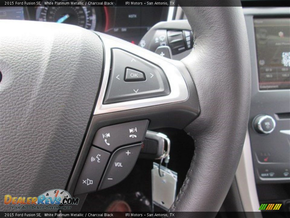 2015 Ford Fusion SE White Platinum Metallic / Charcoal Black Photo #29