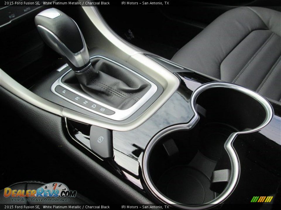 2015 Ford Fusion SE White Platinum Metallic / Charcoal Black Photo #33