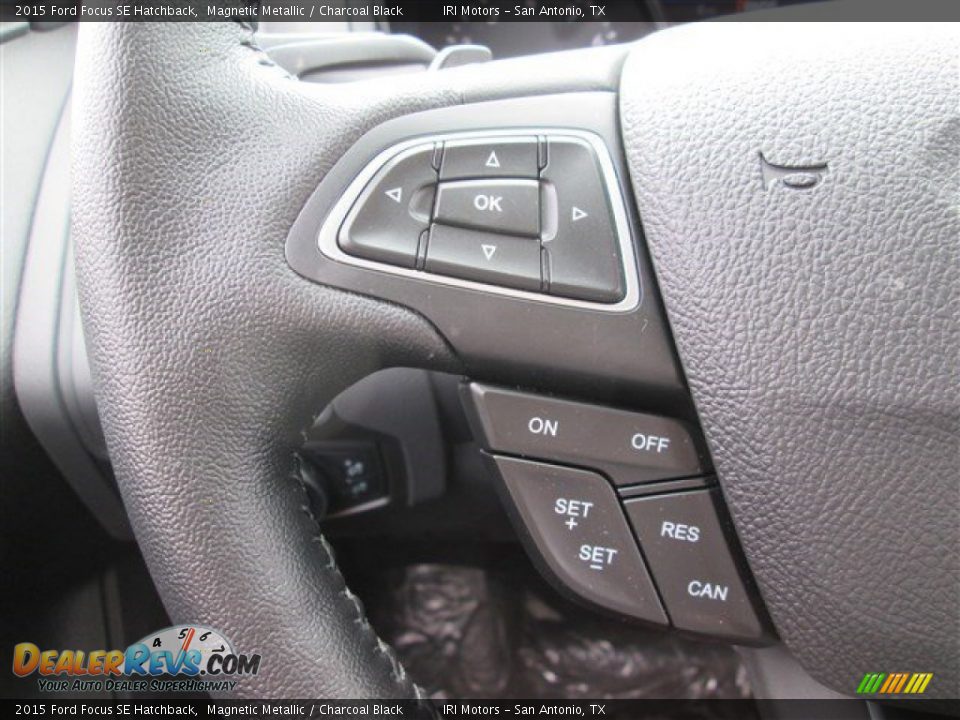 Controls of 2015 Ford Focus SE Hatchback Photo #26