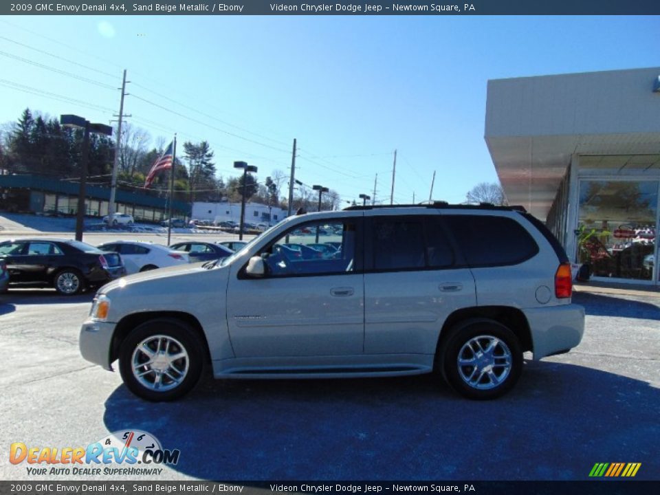 2009 GMC Envoy Denali 4x4 Sand Beige Metallic / Ebony Photo #6