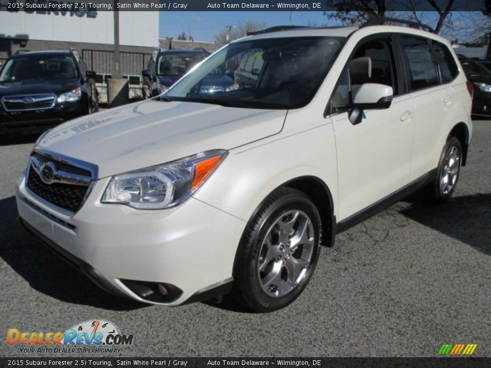 Front 3/4 View of 2015 Subaru Forester 2.5i Touring Photo #1