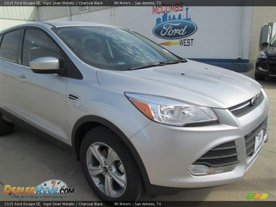 2015 Ford Escape SE Ingot Silver Metallic / Charcoal Black Photo #2