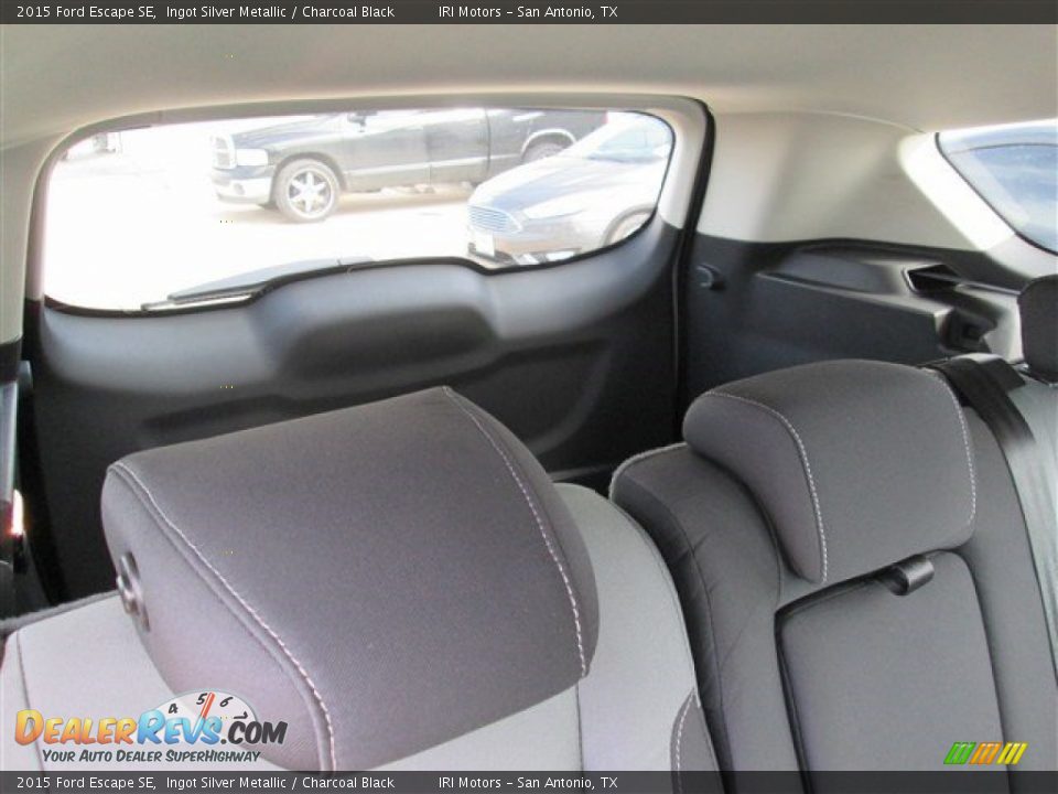 2015 Ford Escape SE Ingot Silver Metallic / Charcoal Black Photo #12