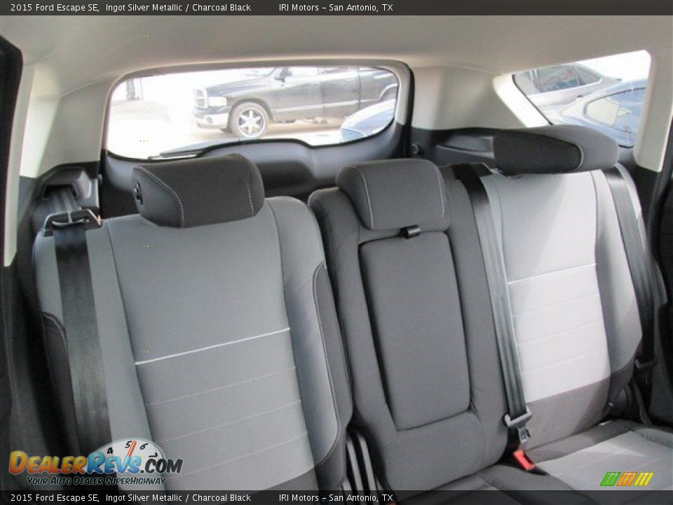 2015 Ford Escape SE Ingot Silver Metallic / Charcoal Black Photo #16