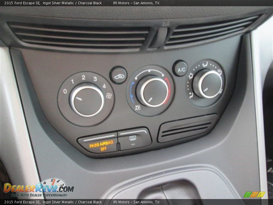 2015 Ford Escape SE Ingot Silver Metallic / Charcoal Black Photo #33