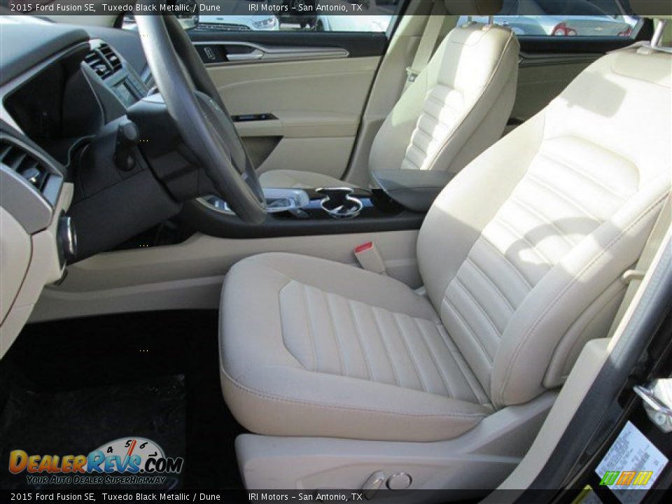 2015 Ford Fusion SE Tuxedo Black Metallic / Dune Photo #20