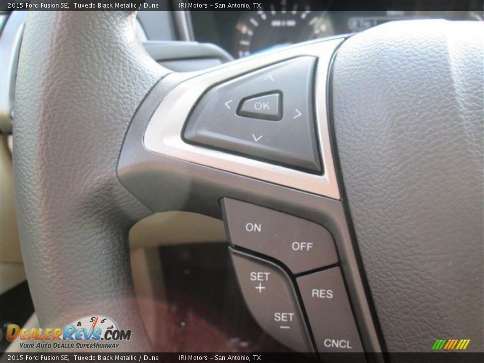 2015 Ford Fusion SE Tuxedo Black Metallic / Dune Photo #28