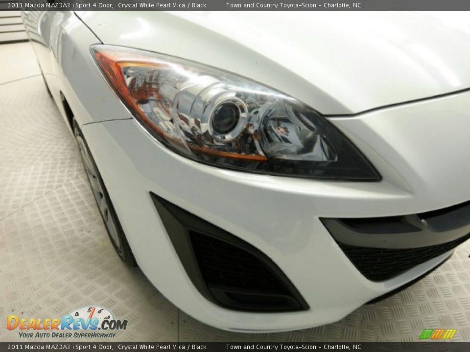 2011 Mazda MAZDA3 i Sport 4 Door Crystal White Pearl Mica / Black Photo #7