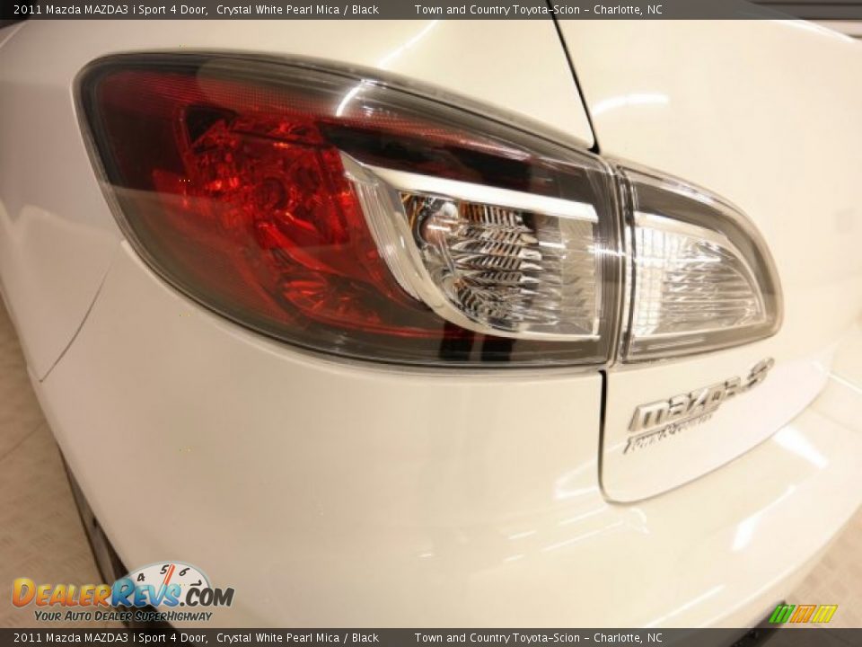 2011 Mazda MAZDA3 i Sport 4 Door Crystal White Pearl Mica / Black Photo #13